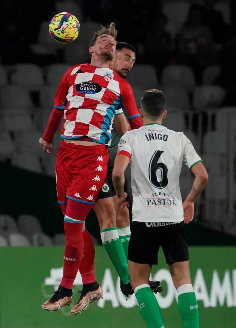 瓦伦西亚主场负于埃瓦尔,遭遇连败的简单介绍 瓦伦西亚主场负于埃瓦尔,遭遇连败的简单介绍