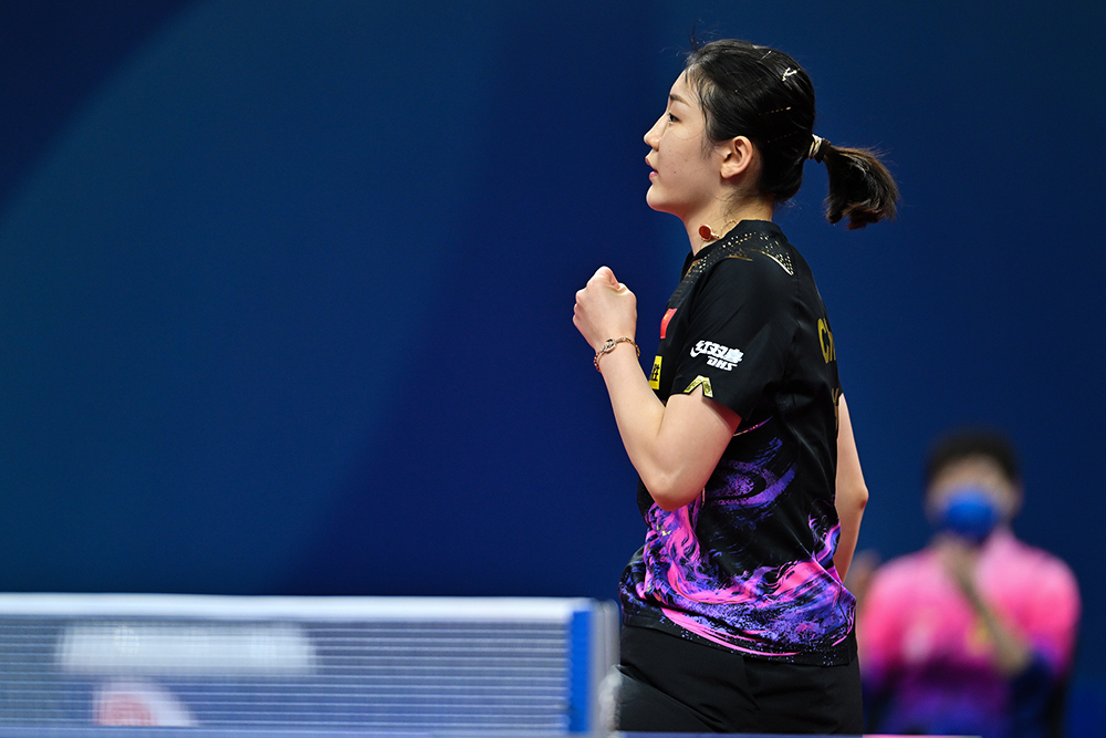 包含釜山国际晋级力不从心，小组赛告捷的词条