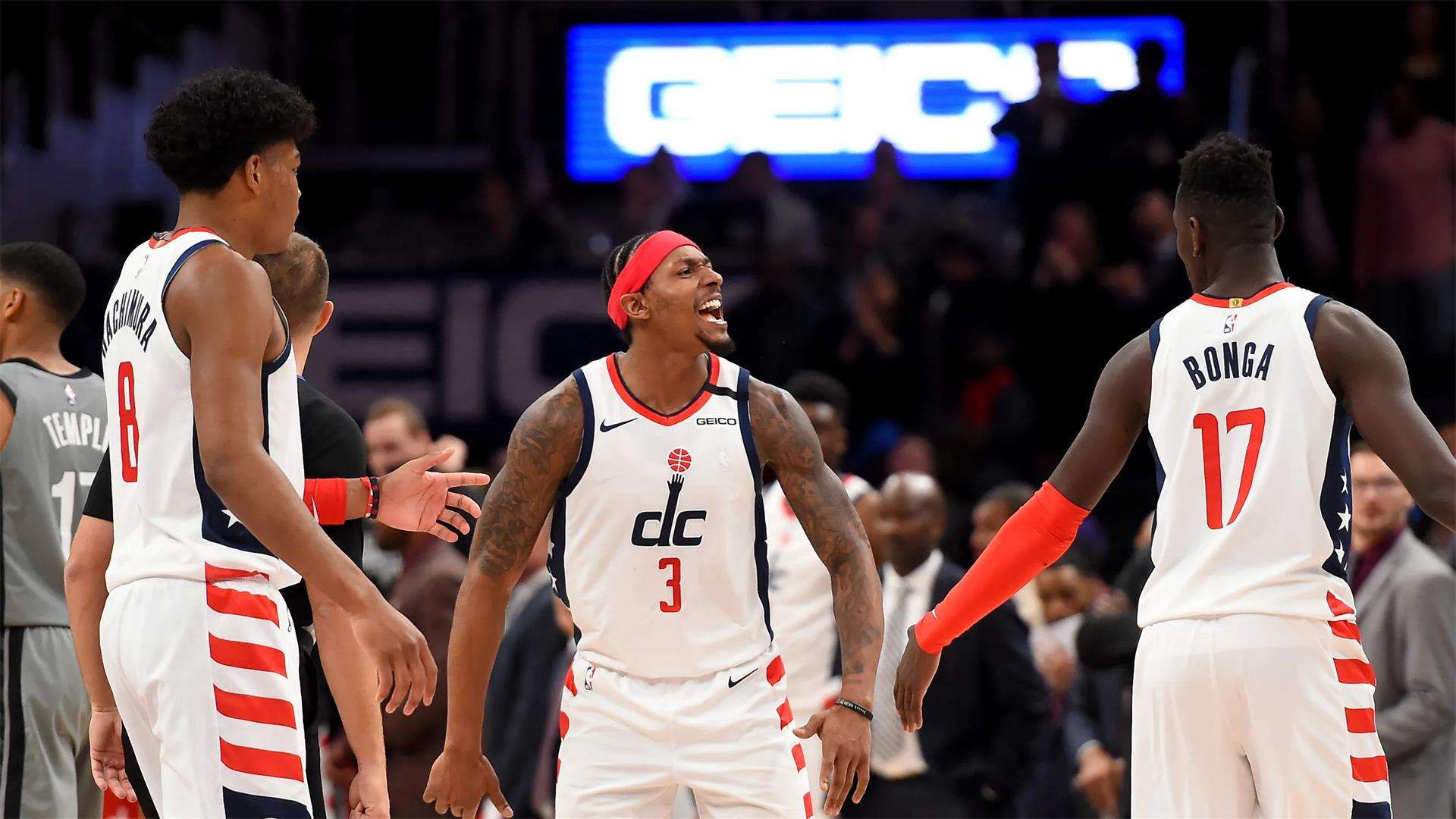 包含塞尔维亚客场大胜挪威小组第一晋级淘汰赛的词条