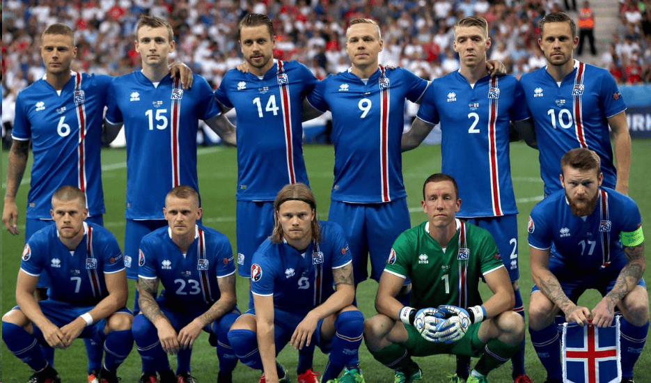 包含冰岛客场不敌英格兰欧国联淘汰赛悬念难解的词条