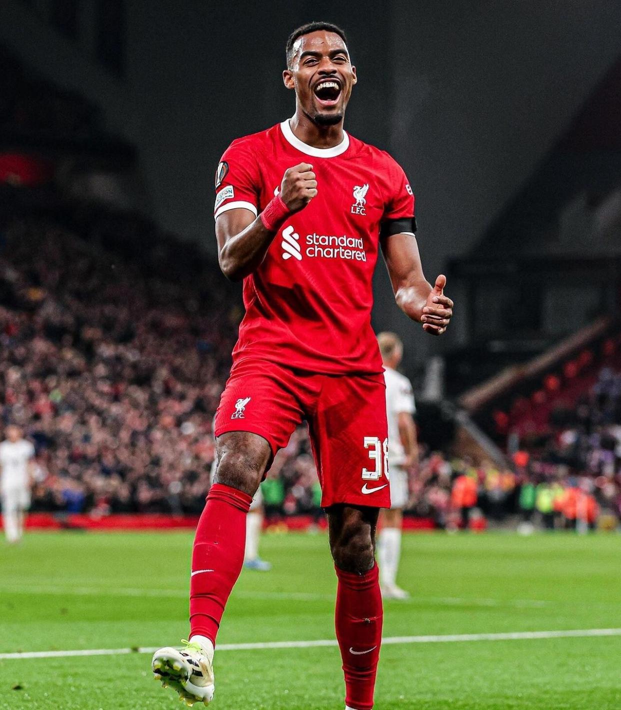 利物浦主场绝杀尼斯，继续领跑榜首的简单介绍