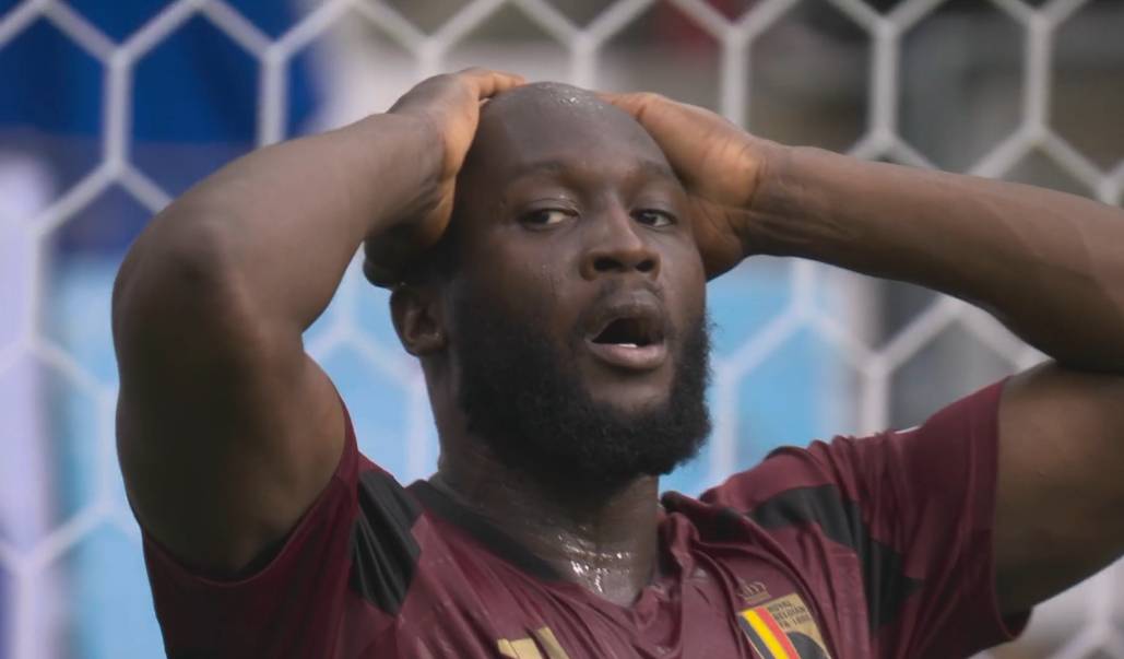 进球被判越位，争议点燃球迷狂热