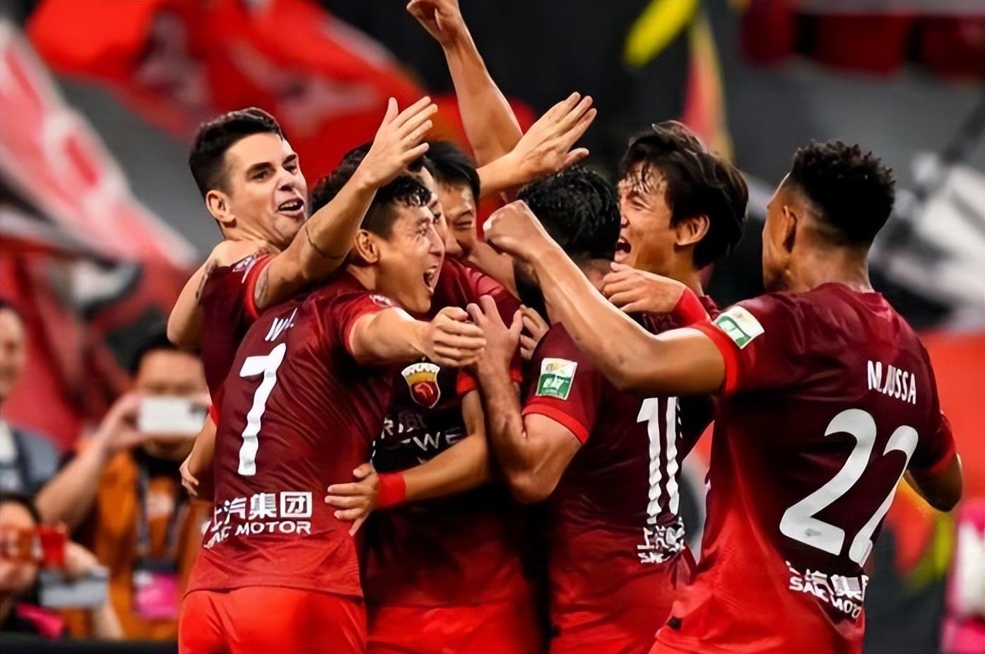 包含马德里竞技迎战马赛，争夺晋级机会的词条